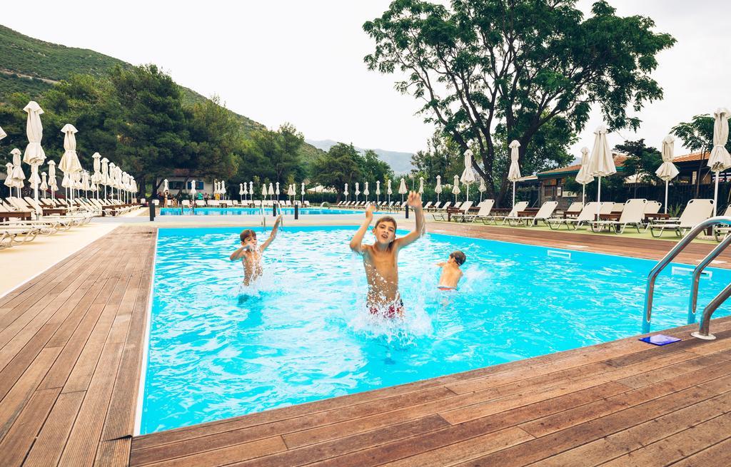 Hotel Aleksandar ブドヴァ エクステリア 写真